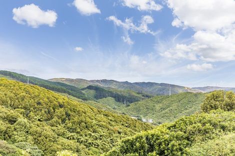 Photo of property in 38 Landsdowne Terrace, Karori, Wellington, 6012