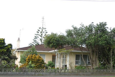 Photo of property in 173 Seaview Road, Westown, New Plymouth, 4310