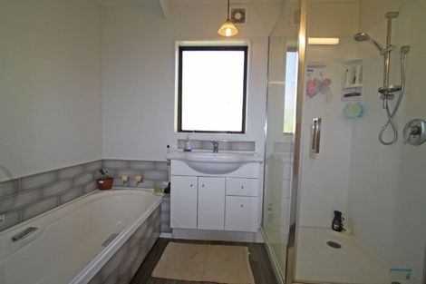 Photo of property in 27a Warkworth Grove, Bell Block, New Plymouth, 4312