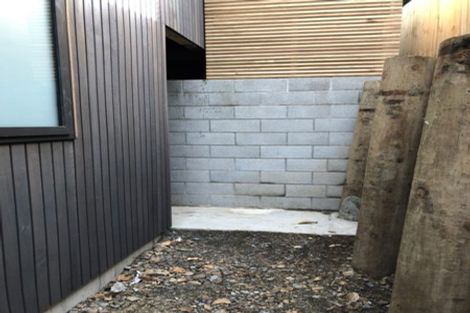 Photo of property in 15/20 Trent Street, Island Bay, Wellington, 6023