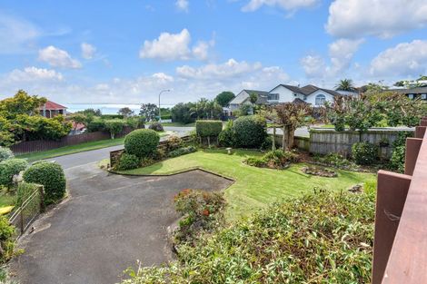 Photo of property in 4 Evelyn Road, Cockle Bay, Auckland, 2014