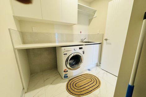 Photo of property in 309 Don Buck Road, Massey, Auckland, 0614