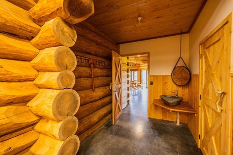 Photo of property in 987 Mangaehu Road, Puniwhakau, Stratford, 4392