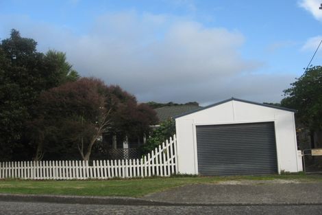 Photo of property in 28 Ocean Road, Paekakariki, 5034