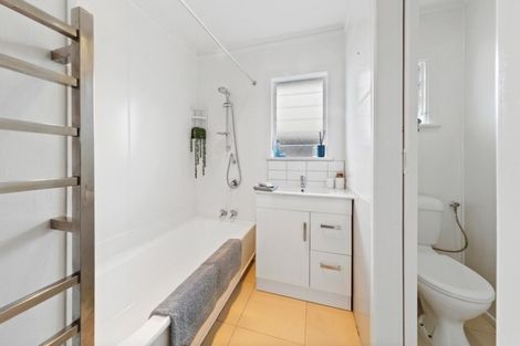 Photo of property in 1/18 Sheehan Avenue, Papakura, 2110