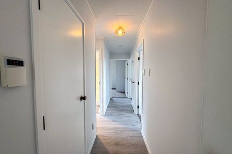 Photo of property in 12 Clearview Heights, Ranui, Auckland, 0612