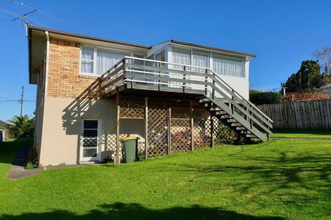 Photo of property in 2/182 Chivalry Road, Glenfield, Auckland, 0629