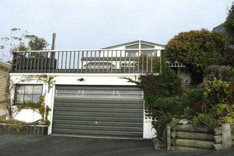 Photo of property in 41 Marine Parade, Macandrew Bay, Dunedin, 9014