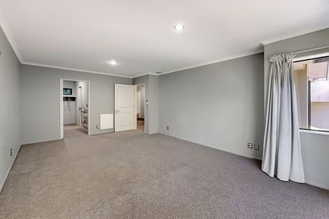 Photo of property in 5 Bank Road, Northland, Wellington, 6012