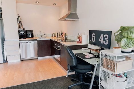 Photo of property in Revolucion Apartments, 205n/28 Torrens Terrace, Mount Cook, Wellington, 6011