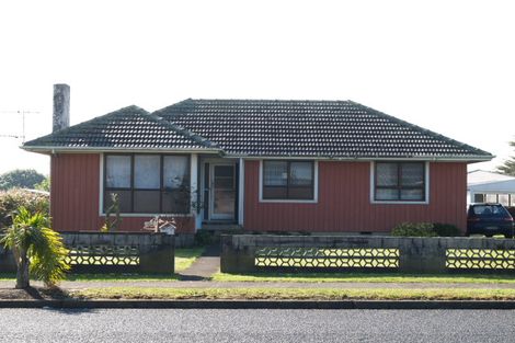 Photo of property in 172 Robertson Road, Mangere East, Auckland, 2024