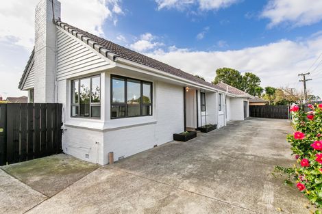 Photo of property in 1 Henwood Road, Mangere East, Auckland, 2024