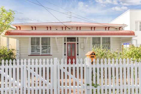 Photo of property in 491 Adelaide Road, Berhampore, Wellington, 6023