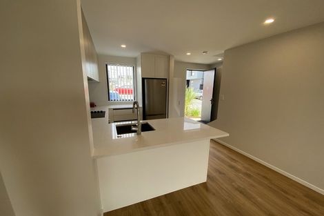 Photo of property in 15b Colin Chester Drive, Silverdale, 0932