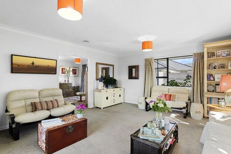 Photo of property in 2/84 Memorial Avenue, Ilam, Christchurch, 8053