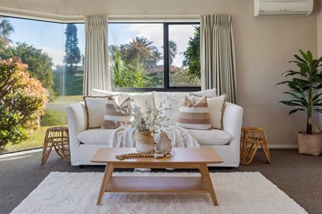Photo of property in 39 Luculia Drive, Mount Maunganui, 3116