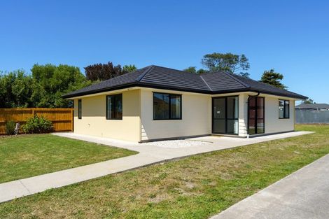 Photo of property in 4 Sandown Crescent, Aranui, Christchurch, 8061