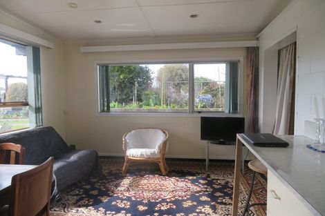 Photo of property in 16 Reeve Street, Foxton, 4814