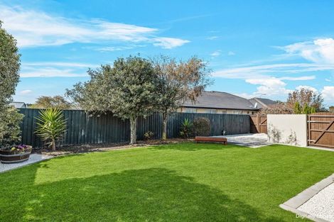 Photo of property in 20 Evergreen Place, Parklands, Christchurch, 8083