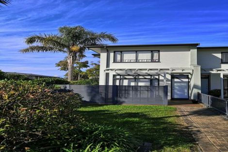 Photo of property in 65/2 Armoy Drive, East Tamaki, Auckland, 2016