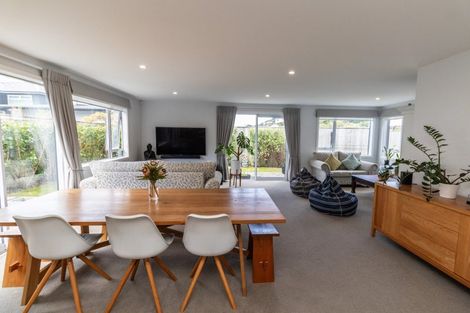 Photo of property in 92 Silverstream Road, Crofton Downs, Wellington, 6035