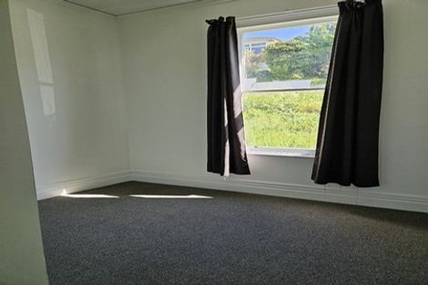 Photo of property in 16a-b Johnston Street, Gore, 9710