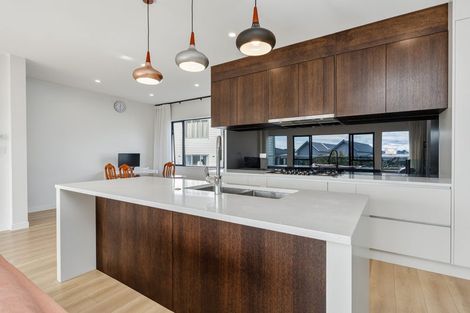 Photo of property in 6 Moki Place, Long Bay, Auckland, 0630