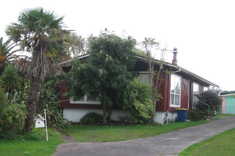 Photo of property in 8 Sunvue Road, Glen Eden, Auckland, 0602