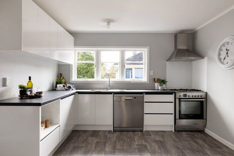 Photo of property in 1/1 Williams Place, Fairfield, Hamilton, 3214