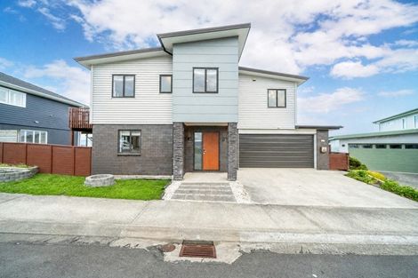 Photo of property in 85 Spenmoor Street, Newlands, Wellington, 6037