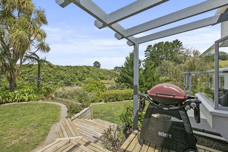 Photo of property in 379 Mangorei Road, Merrilands, New Plymouth, 4312