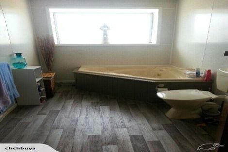 Photo of property in 71 Johns Road, Rangiora, 7400