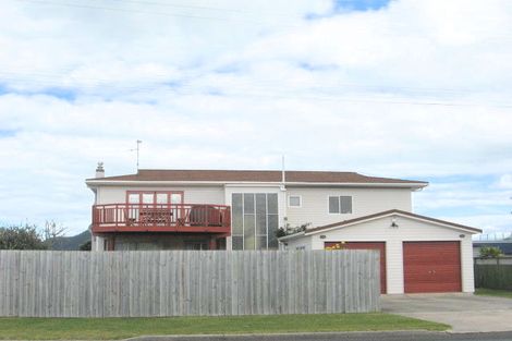 Photo of property in 11 Manaia Road, Tairua, 3508