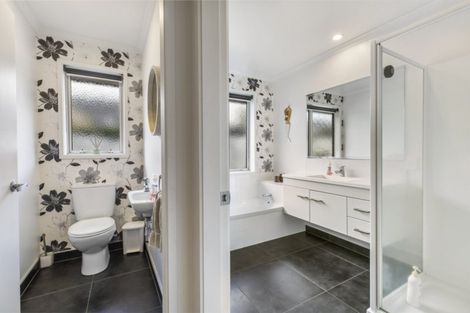 Photo of property in 23 Lewknor Drive, Papamoa Beach, Papamoa, 3118