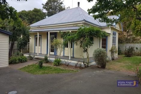 Photo of property in 30 Taupata Street, Redcliffs, Christchurch, 8081