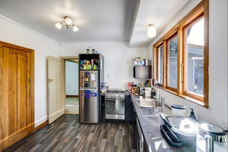 Photo of property in 810 Heretaunga Street East, Parkvale, Hastings, 4122