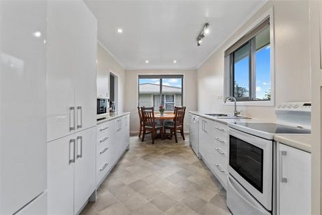 Photo of property in 8 Mount View Drive, Mangakakahi, Rotorua, 3015