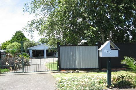 Photo of property in 110 Torkar Road, Clarks Beach, 2122