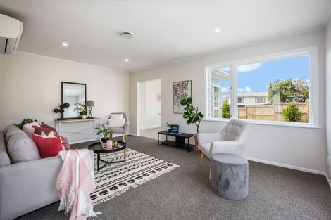 Photo of property in 79 Driver Crescent, Cannons Creek, Porirua, 5024