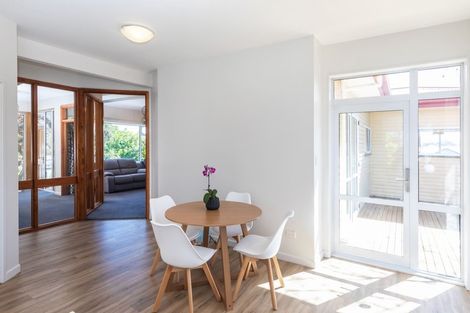 Photo of property in 249 Fifield Terrace, Opawa, Christchurch, 8023