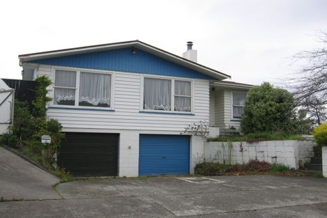 Photo of property in 2 Anakiwa Street, Kelvin Grove, Palmerston North, 4414