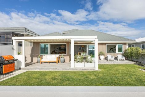 Photo of property in 3 The Esplanade, Westshore, Napier, 4110