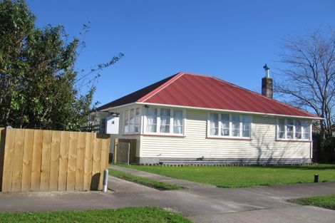 Photo of property in 4 Thames Street, Roslyn, Palmerston North, 4414