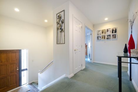 Photo of property in 30 San Bernadino Drive, Henderson, Auckland, 0612