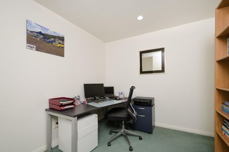 Photo of property in 30 San Bernadino Drive, Henderson, Auckland, 0612