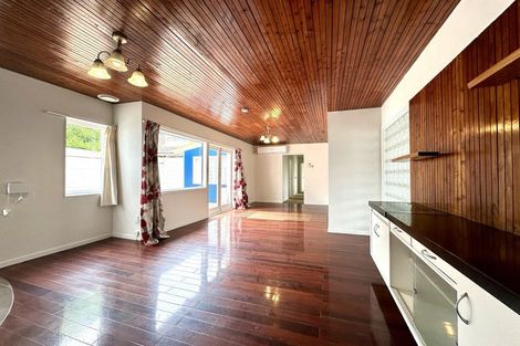 Photo of property in 358 Te Atatu Road, Te Atatu South, Auckland, 0610