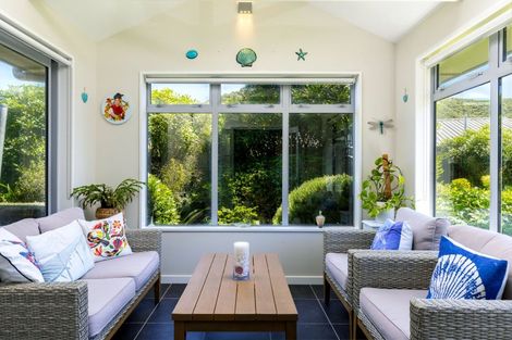 Photo of property in 6a Huia Street, Waikawa, Picton, 7220