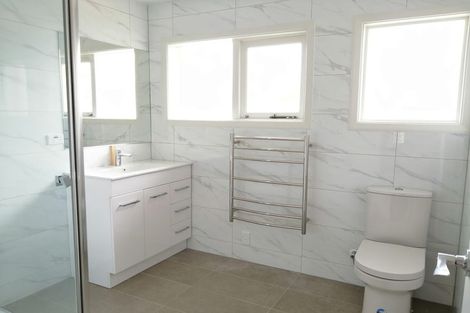 Photo of property in 13a Tiraumea Drive, Pakuranga, Auckland, 2010