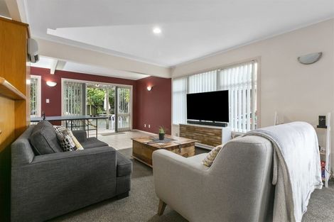 Photo of property in 2/59 Hillsborough Road, Hillsborough, Auckland, 1042