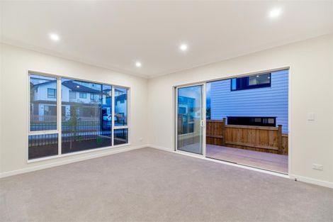 Photo of property in 175 Godfrey Drive, Orewa, 0931